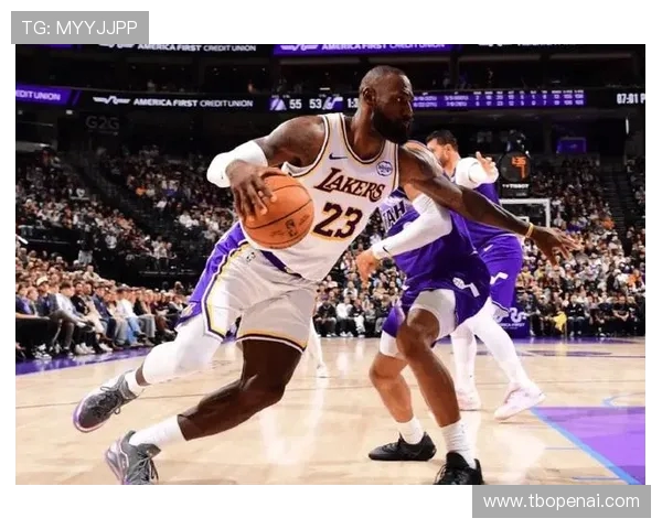 2012至2013赛季快船与湖人对决回顾及精彩瞬间分析